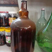 تعدادی قرابه برای سرکه وابغوره