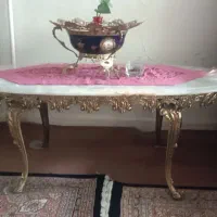 میز برنجی