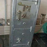 گاو صندوق دو طبقه