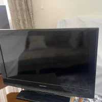 تلوزیون سامسونگ ۳۲اینچ ومیز تلوزیون