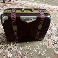 دوعددچمدان بفروش می‌رسد