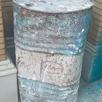 بشکه فلزی