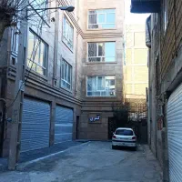 ۱۴۰ متری نوساز دوخوابه خام دارای پارکینگ  آسانسور