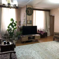 ۸۰ متر(غرق نور)
