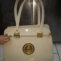 کیف درحدنوفقط زیپ ش خراب