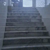 ۲۰۰متر زیرزمین سر خیابان اصلی بنک
