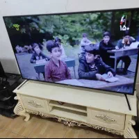 تلوزیون 58 اینچ سام سالم درحد نو بدونه ایراد