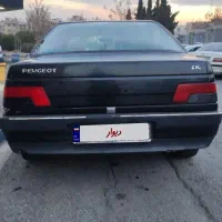پژو 405 مدل 82