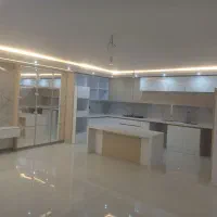 آپارتمان-سه-خواب-شمالی-جنوبی-تک-واحدی