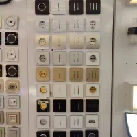 لاین نوری لامپ هالوژن پروژکتور سیم و کابل