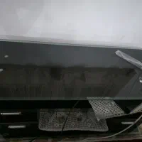 میز تلویزیون شیشه ای