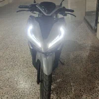 کلیک 170 کبیر موتور در حد صفر