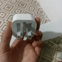 آداپتور  آیفون ۱۶