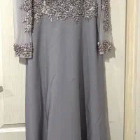 دو نمونه لباس مجلسی مشکی و طوسی روشن
