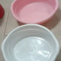 لگن پلاستیکی سایز تقریبابزرگ تعداد بالا موجود است