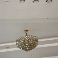 دو عدد لوستر و یک عدد لاینر