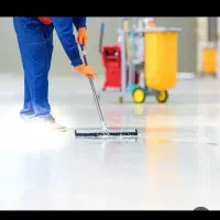 کارگر نظافتی. اقا