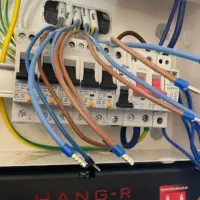 خدمات برقکارساختمان سیم کشی صفر تا صد  در بندرعباس