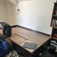تخت ۱۲۰