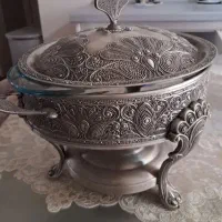 ظرف پایه دار