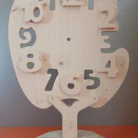 ساعت چوبی رو میزی طرح اپل