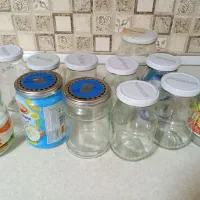 مقداری شیشه جا مربا و...