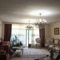 دو عدد لوستر برونزه هر کدام ۱۲ شعله با لاله بلند