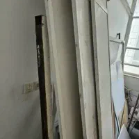 درب سه لنگه ی آهنی همراه با چار چو