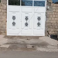 رنگ‌آمیزی درب و پنجره و ساختمان