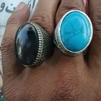 انگشتر نگین آبی ومشکی