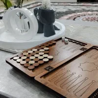 یه تخته نرد مسافرتی همراه با کیف چرم