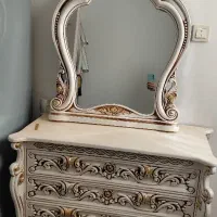 میز آرایش با پاتختی