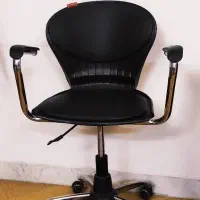 صندلی صدفی چرخدار