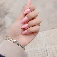 خدمات کاشت ناخن