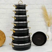 ۸ عدد قابلمه در سایز های کاربردی کاملا نو