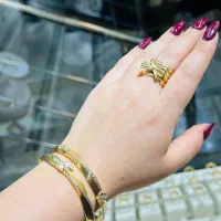 طلابدون اجرت