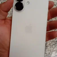 آیفون ۱۷ نرمال