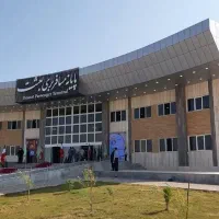 منشی خانم پاره وقت برای فروش بلیت در ترمینال بعثت