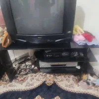 تلوزیون 24اینچ الجی با دیجیتال و vcdو زیر تلوزیون