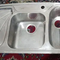 سینک ظرفشویی به همراه اتصالات