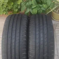 یک جفت لاستیک کره‌ای کوموهو