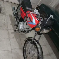 هوندا 125 مدل 82