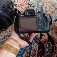 دوربین کنونd2000