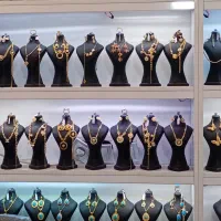 فروشنده خانم جهت فروشندگی
