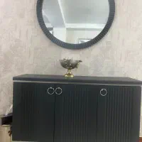 میزتی وی و کنسول و ایینه