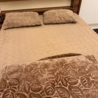 تشک و تختخواب