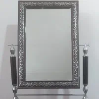 آینه پایه دار