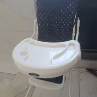صندلی غذا کودک و کریر در حد نو