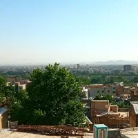 خانه ویلایی ۱۹۰ متری با حیاط و بالکن بزرگ در کلاک