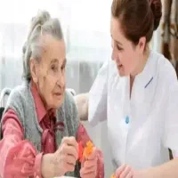 پرستار جهت نگهداری از سالمند